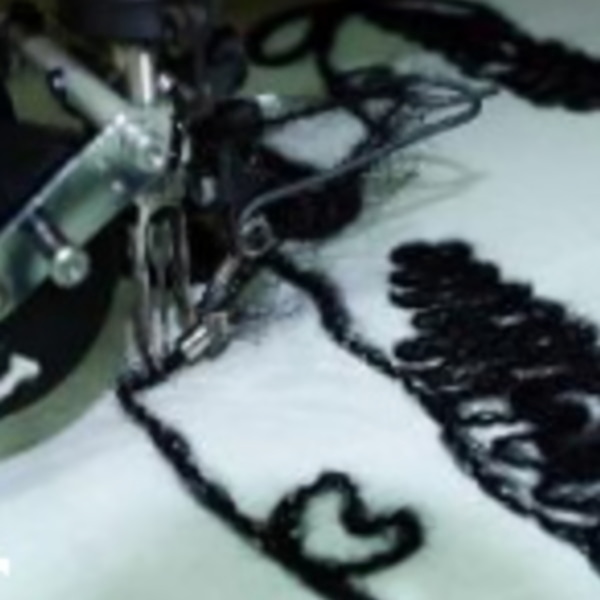 フクシマフロンティア　最新鋭刺繍機器